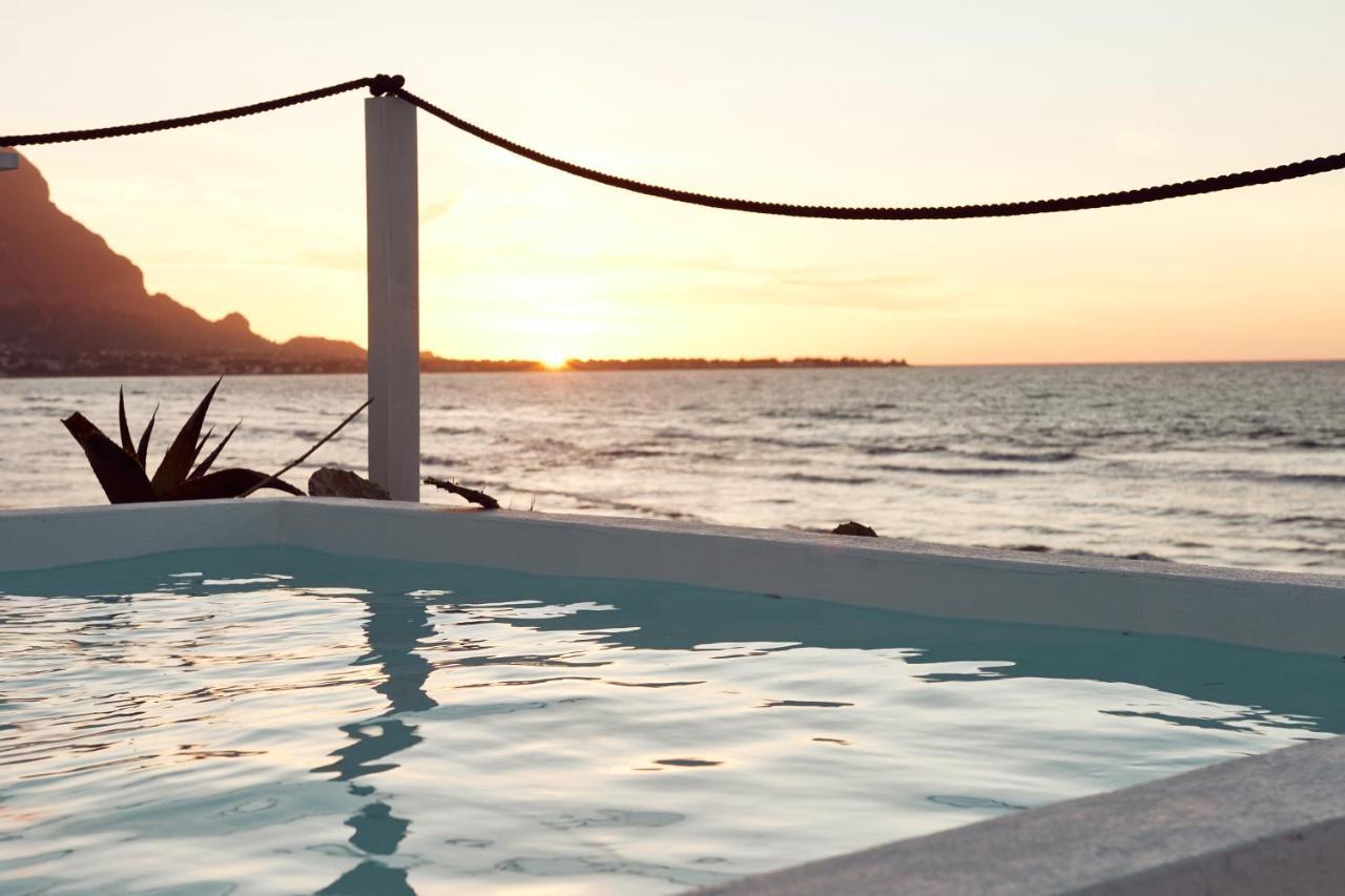 Sea View Life 호텔 카리니 외부 사진