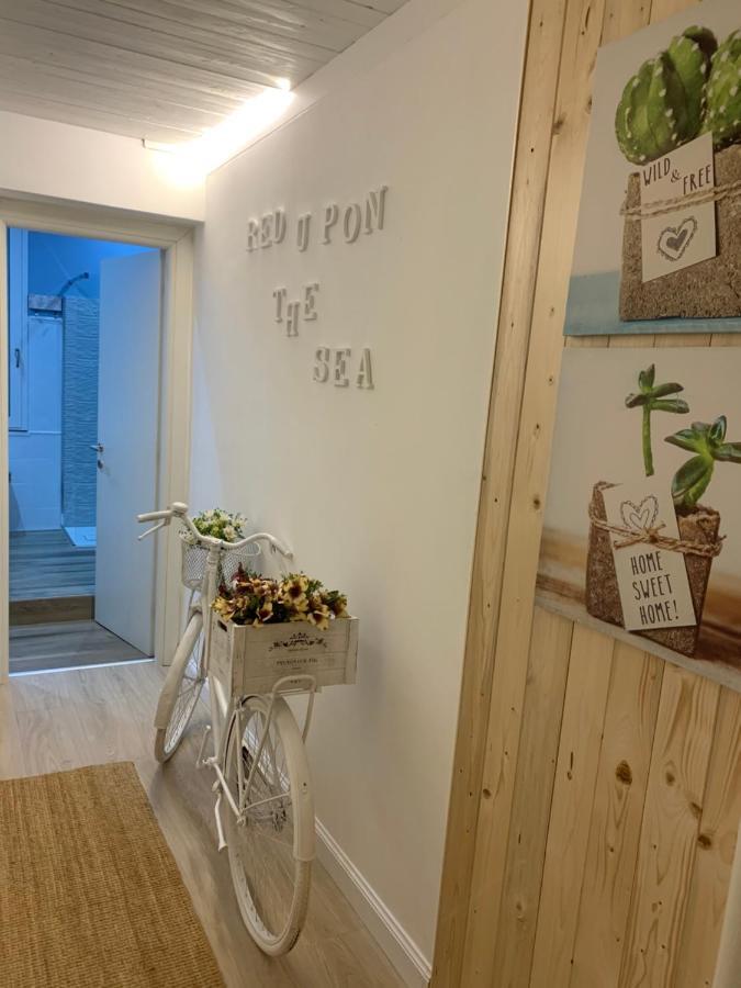 Sea View Life 호텔 카리니 외부 사진