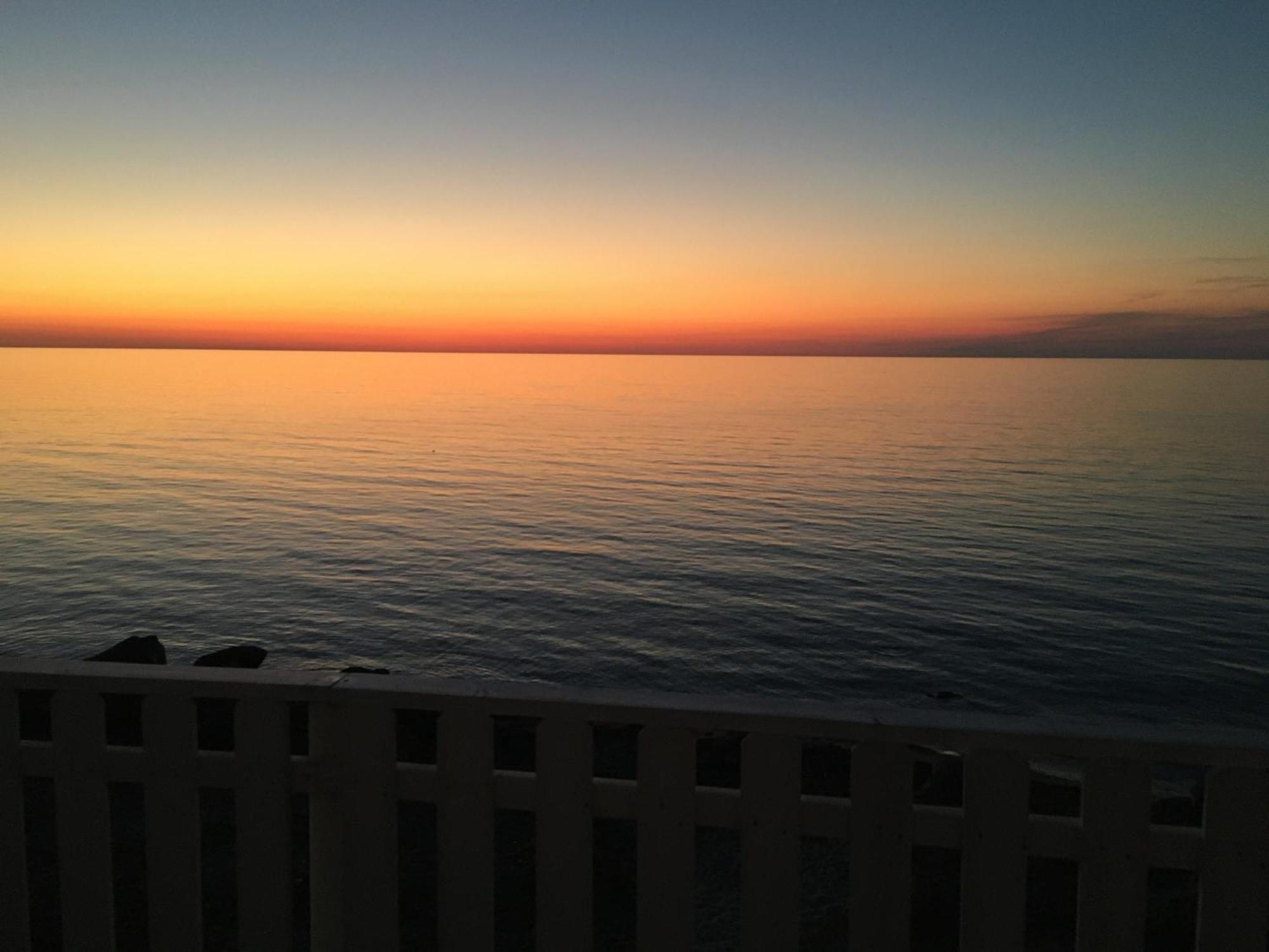 Sea View Life 호텔 카리니 외부 사진